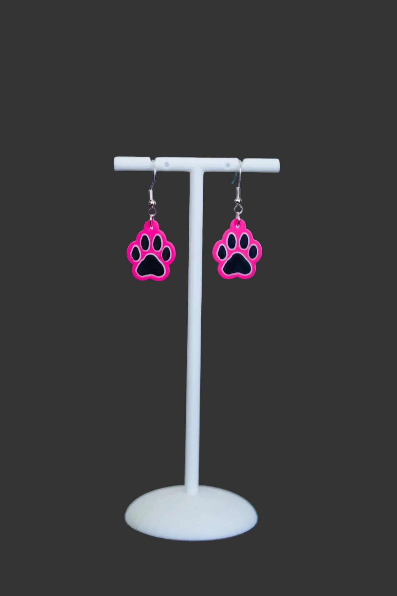 Pinked out paws 💕🎀